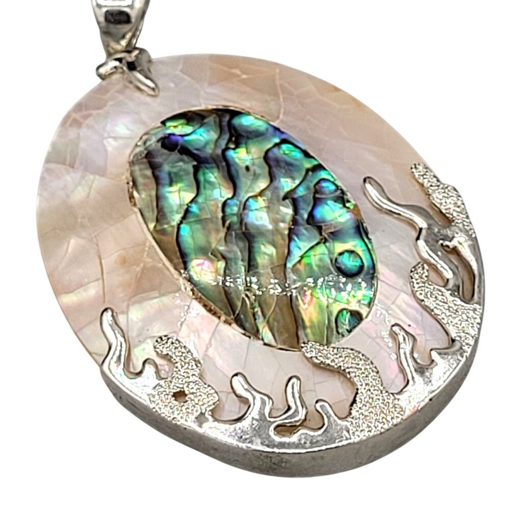 Mother of Pearl MOP Abalone Center Inlay Pendant Oval Silver Tone